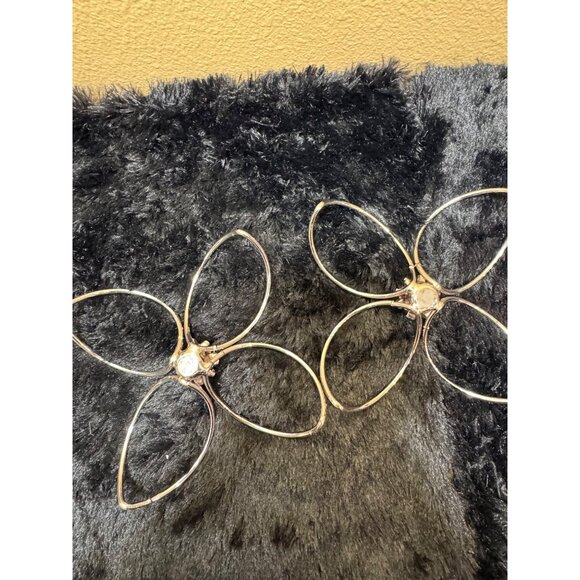 Vintage Mid Century Decorative Metal Flower  Candle Holders - Picture 2 of 9